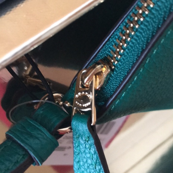 Coach Wristlet - Picture 5 of 8